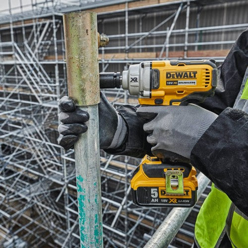 Dewalt DCF894P1 - Trapano avvitatore ad impulsi 18V + 1 Batterie 5Ah con OMAGGIO