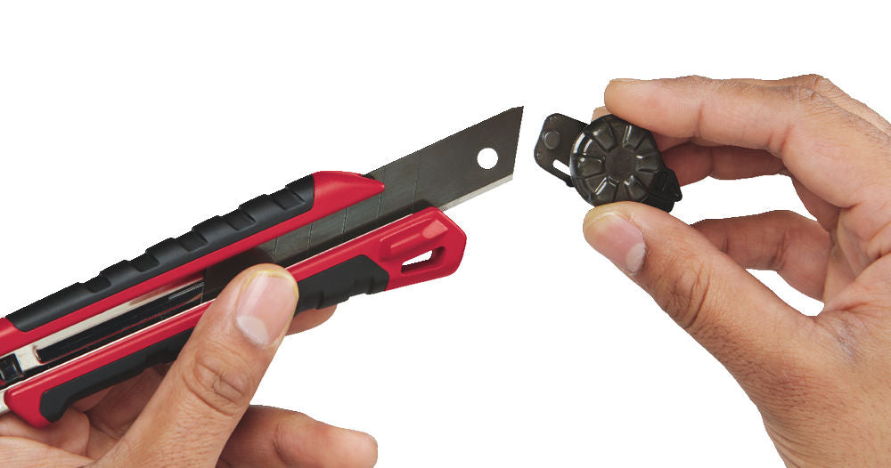 Milwaukee 48221962 - Cutter / Taglierino con lama da 25 mm