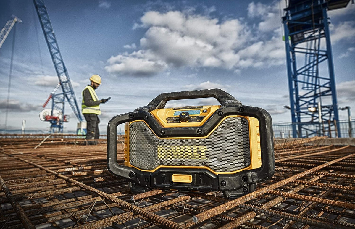 Dewalt DCR027-QW - Radio caricabatterie XR Litio Bluetooth da cantiere - solo corpo 