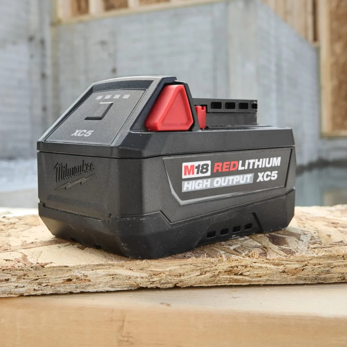 Milwaukee M18 HB5-CR Batteria HIGH OUTPUT 5.0 Ah 18V resistente agli agenti chimici