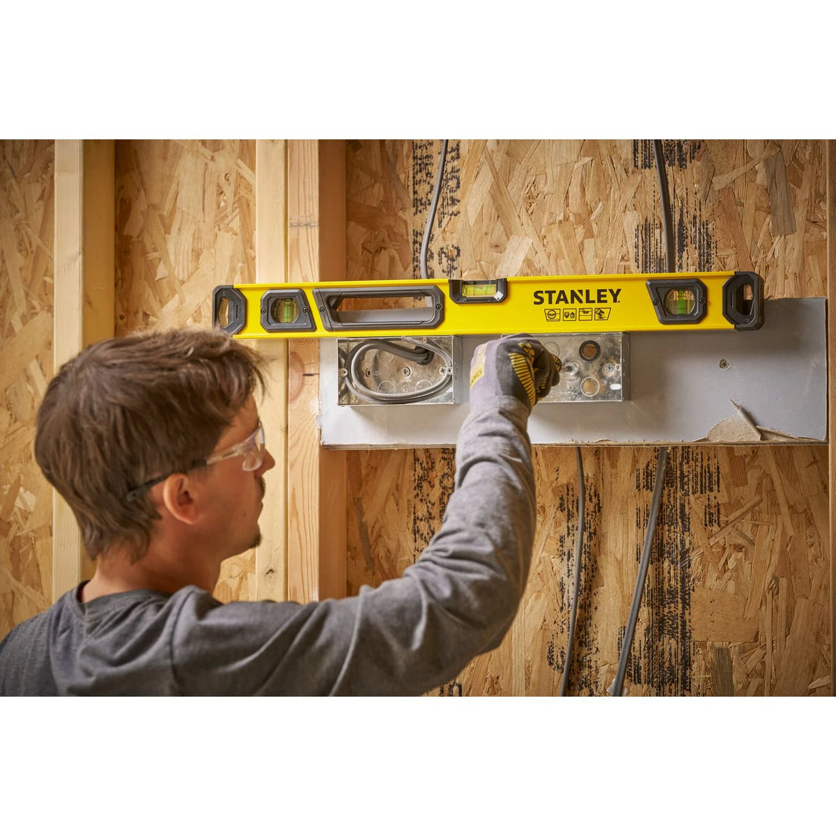 Stanley STHT41024-0 Livella 60cm alluminio profilo rettangolare