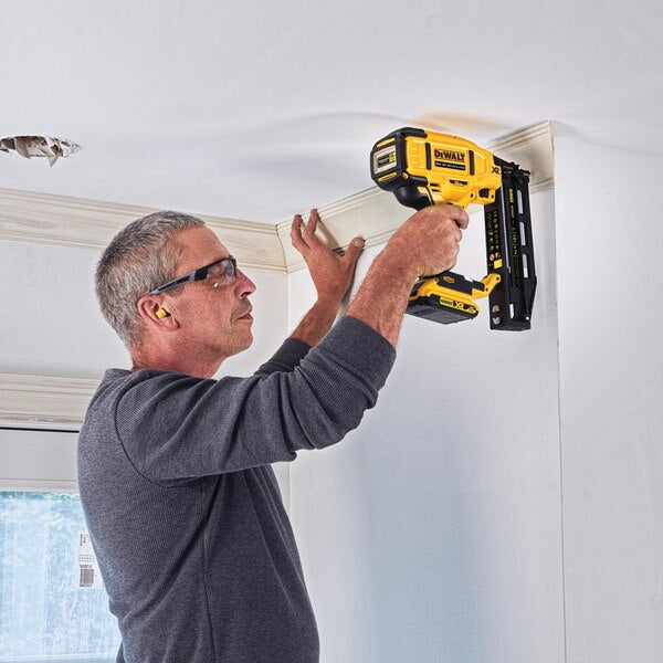 Dewalt DCN662NT-XJ - Groppinatrice a batteria 16 ga, solo corpo