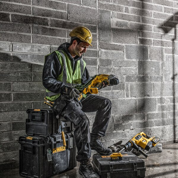 Dewalt DCN890P2-QW - 18V XR Chiodatrice per cemento - 2 X 5Ah