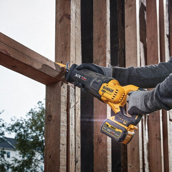 Dewalt DCS386T1-QW - Sega a gatuttcio a batteria 54V