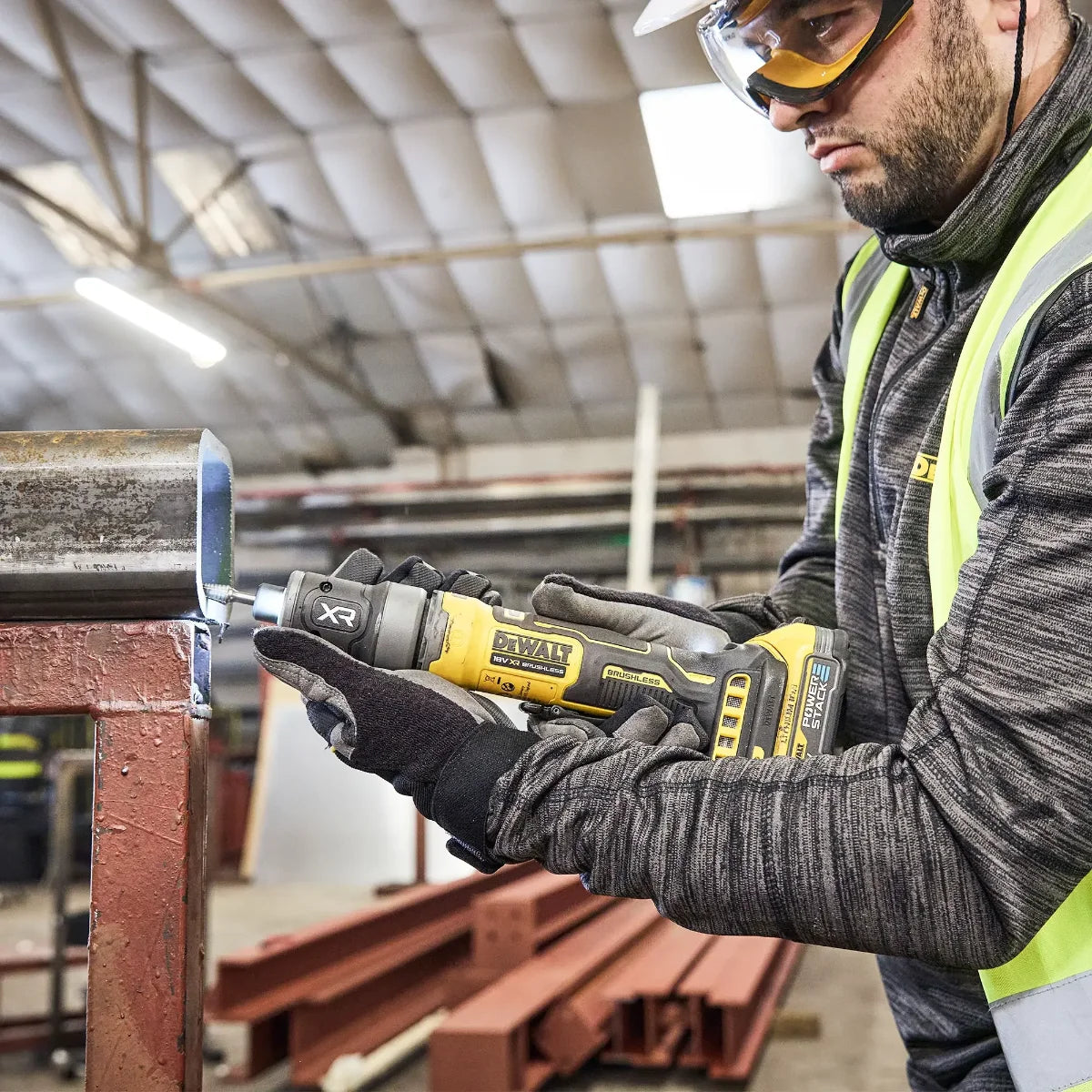 Dewalt DCG420N-XJ - Smerigliatrice assiale 6mm, a batteria 18V, solo corpo