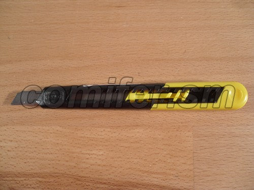 Cutter taglierino Stanley SM9 10-150 (9mm)