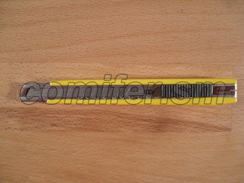Cutter taglierino Tajima LC303 (9mm)