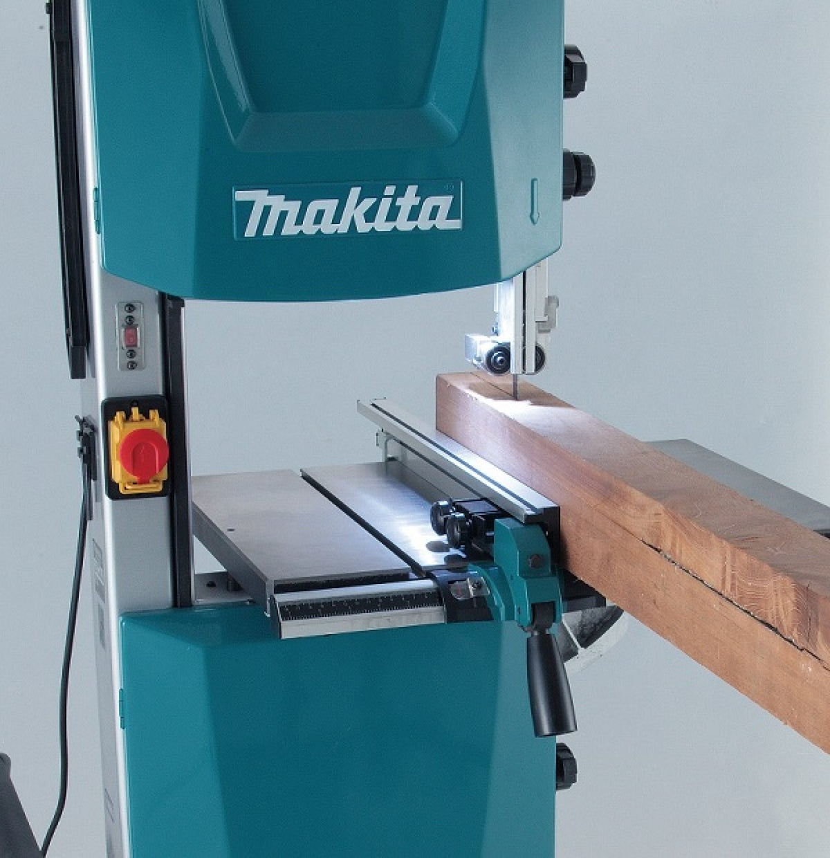 Makita LB1200F - Sega a nastro verticale 900W