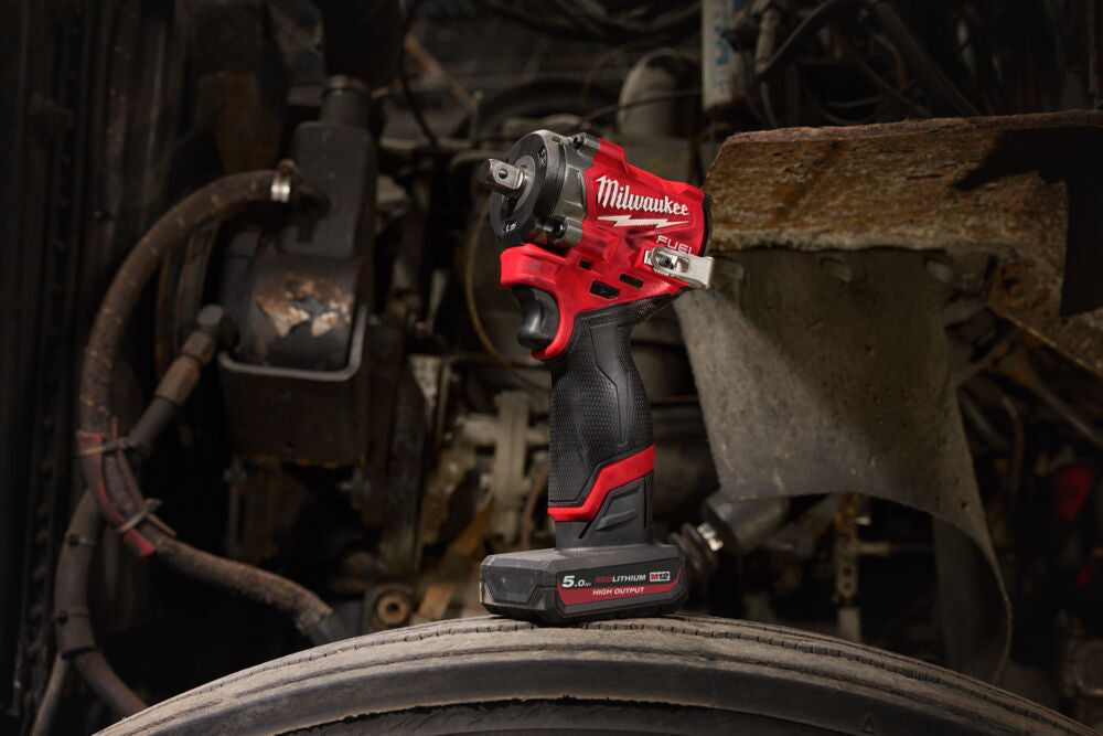 Milwaukee M12 FPP2X2-402X - Kit 12V trapano con percussione + Avvitatore a impulsi 1/2" - 2 x 4Ah