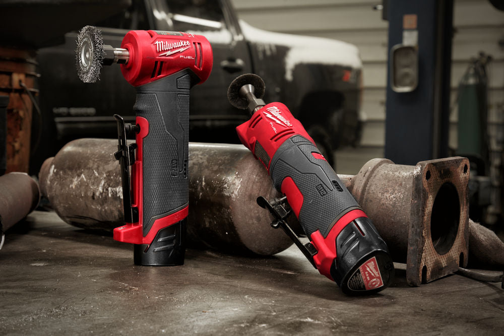 Milwaukee M12 FDGA-0 - Smerigliatrice angolare a batteria 12V - solo corpo