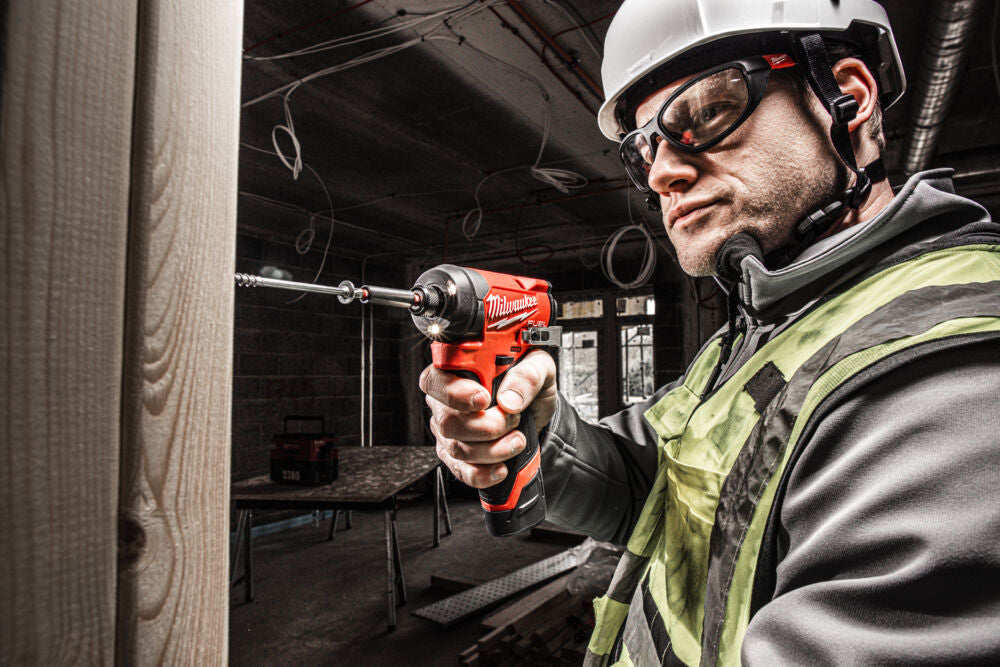 Milwaukee M12 FID2-401X - Avvitatore ad impulsi compatto attacco ¼ HEX Fuel - 1 batteria 4Ah