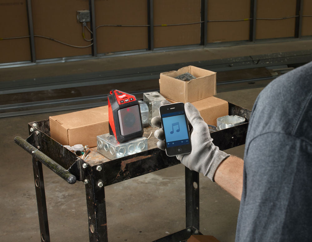 Milwaukee M12 JSSP - Speaker cassa Blutooth a batteria 12V - solo corpo