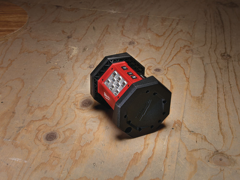 Milwaukee M18 AL-0 - Faro Led a batteria M18, solo corpo