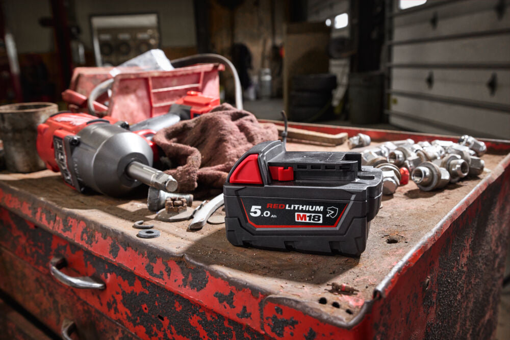 Milwaukee M18B5-CR - Batteria M18 resistente agli agenti chimici - 18V 5Ah 