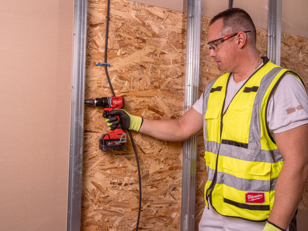 Milwaukee M18 BLDDRC-202C - Trapano avvitatore a batteria 18V - 2 x 2Ah 