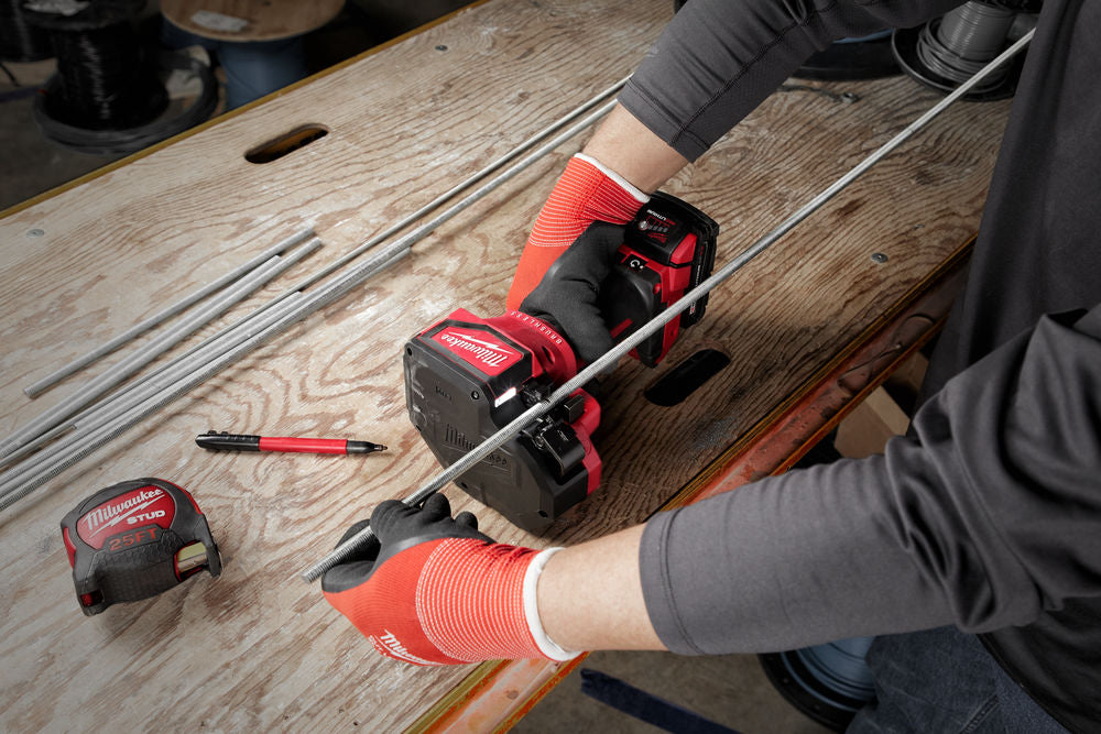 Milwaukee M18 BLTRC-0 - Taglia barre filettate brushless a batteria - solo corpo 