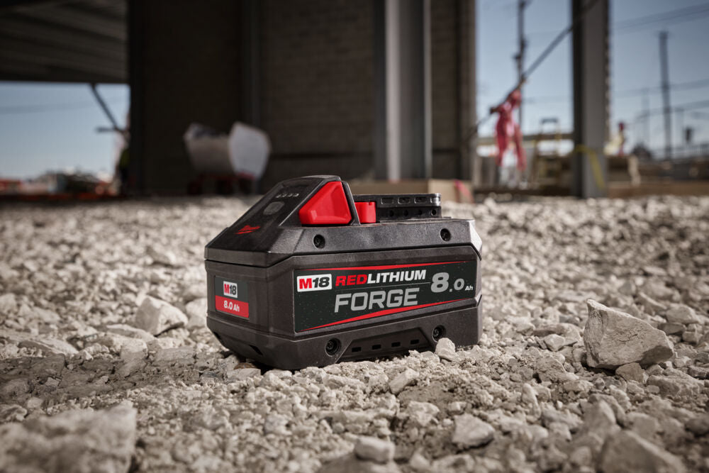M18 FORGENRG-802 - Kit batterie e caricabatterie rapido - 2 x 8Ah FORGE