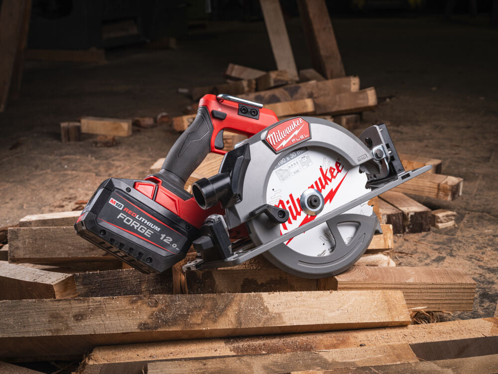 Milwaukee M18 FCS66GR3-121C  - Sega circolare 66mm per legno compatibile con guida - disco da 190 mm - 1 x 12Ah FORGE