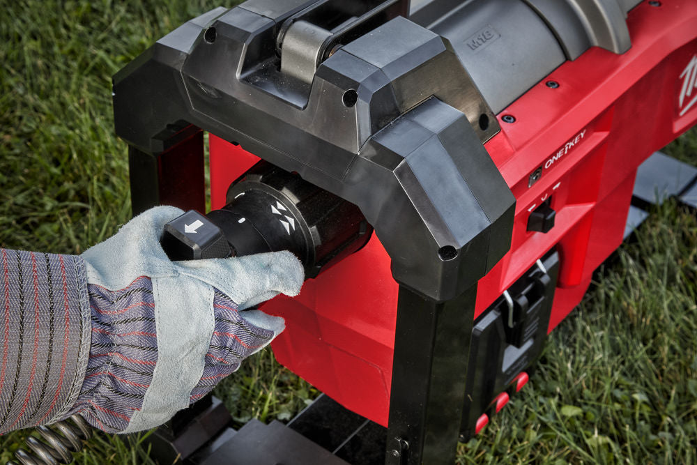 Milwaukee M18 FSSM-121 - Stasatrice a batteria M18 Fuel 