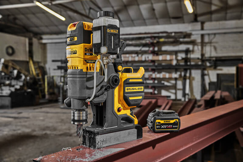 Dewalt DCD1623X2G-QW - Trapano magnetico a batteria 18V Flexvolt - 2 batterie da 9Ah