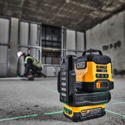 Dewalt DCK2095D2T-QW - Kit trapano DCD805 + Livella tracciatore laser verde DCLE34031