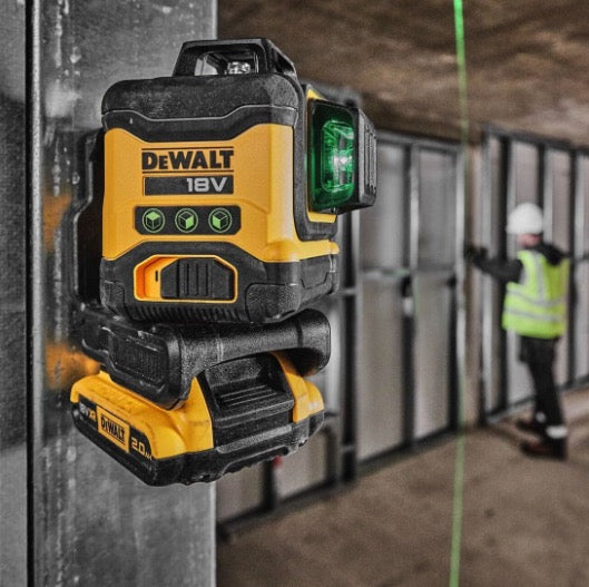 Dewalt DCK2095D2T-QW - Kit trapano DCD805 + Livella tracciatore laser verde DCLE34031