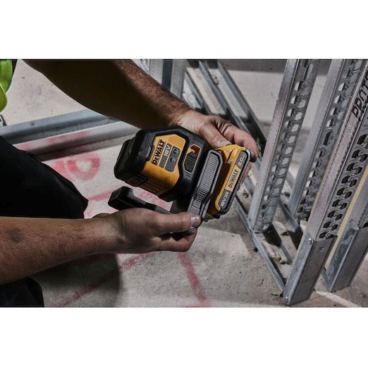 Dewalt DCLE34021N-XJ  - Livella laser multilinea con raggio verde, 2 linee verticali a squadro 90°