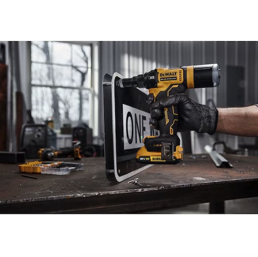 Dewalt DCF403NT-XJ - Rivettatrice a batteria 18V - solo corpo in valigetta 