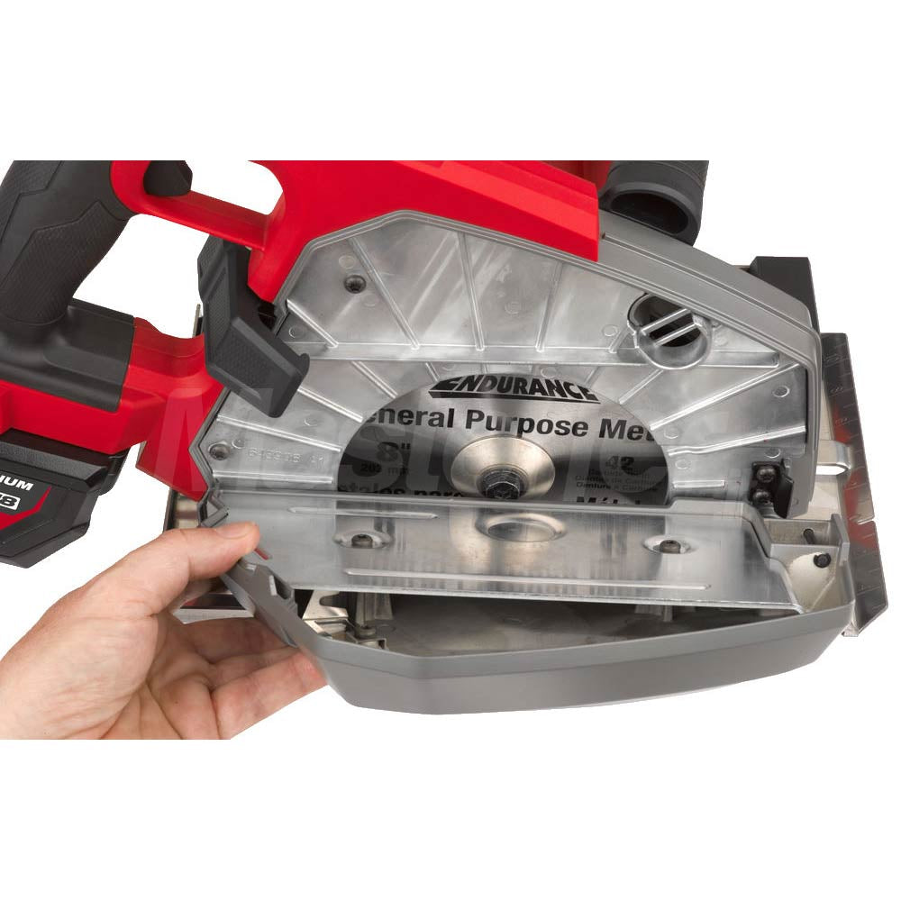 Milwaukee M18 FMCS66-121C Fuel - Sega circolare a batteria per metalli 66mm